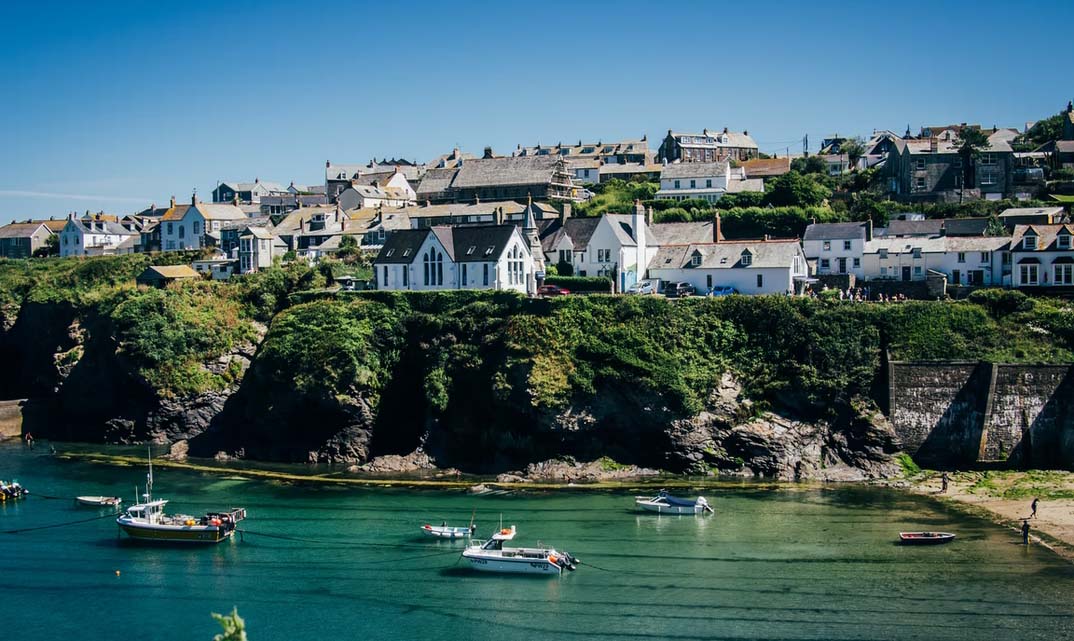 Serviced apartments in Cornwall For Rent