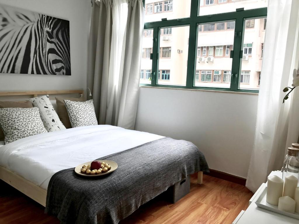 3 Bedrooms 7
