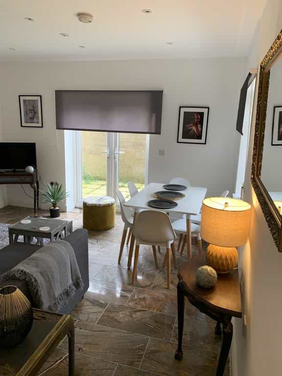 Allure Watford 5