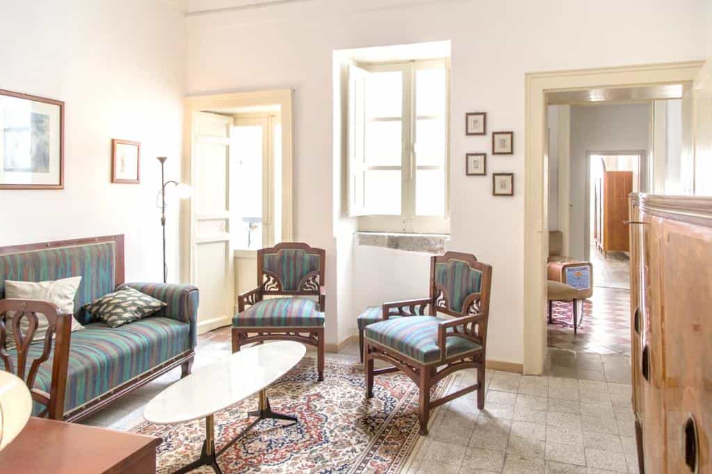 Apartment with 3 bedrooms in Siracusa with furnished balcony and WiFi 80 m from the beach