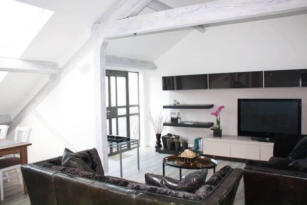  Stylish 2 bedroom penthouse mill conversion