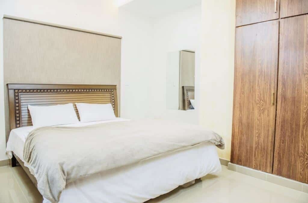 Imperial Suites 4