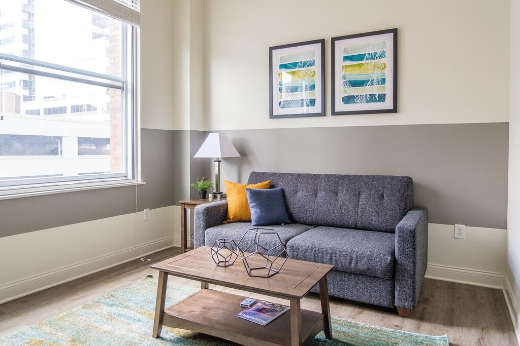  Bright Downtown Apartments by Frontdesk 