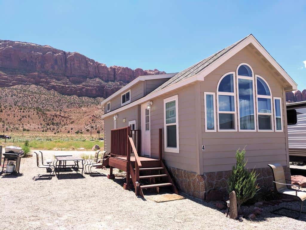  FunStays Glamping Tiny House Double Loft R-4