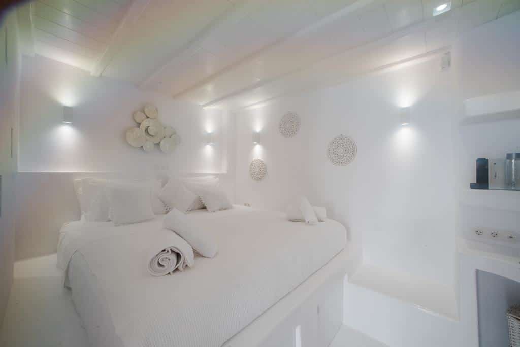 Mykonos White Cave