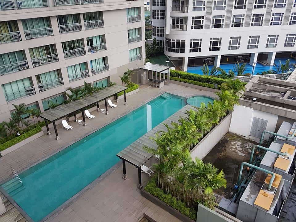 ORTIGAS 2 Br Corner Unit With 2 Queen Across Shangrila