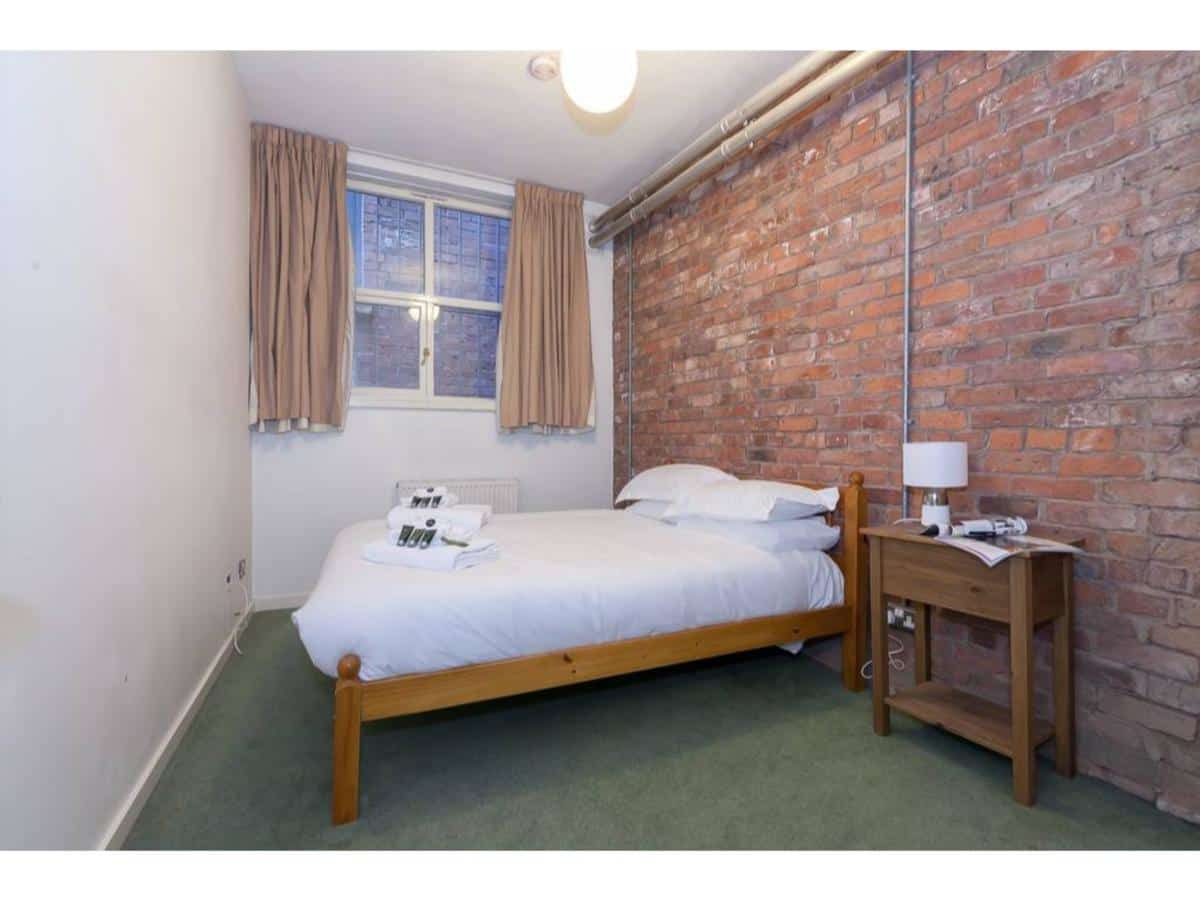  Spacious & Stylish apt for 4, NQ Manchester