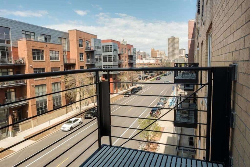Third Ward 1 and 2 BR with Patio by Frontdesk 