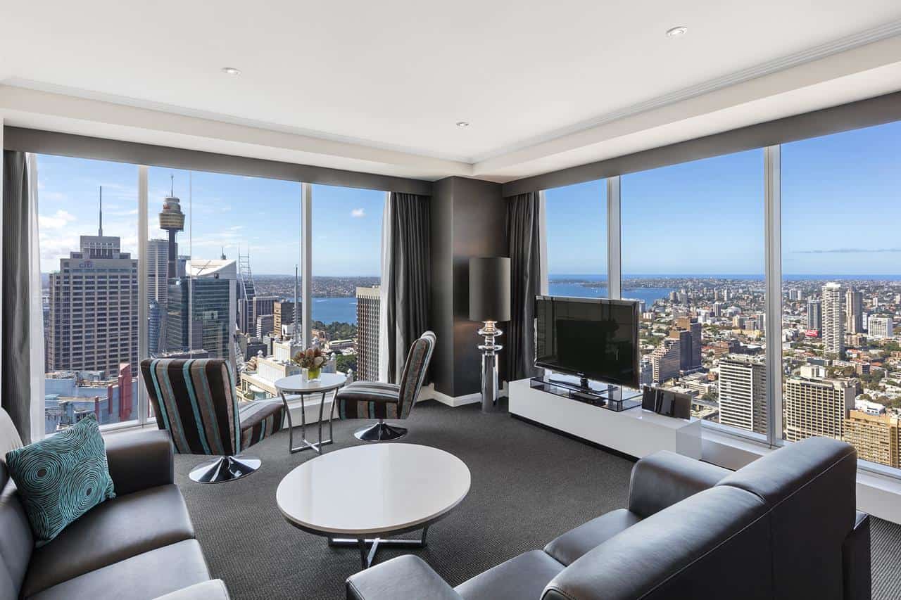 Meriton Suites World Tower