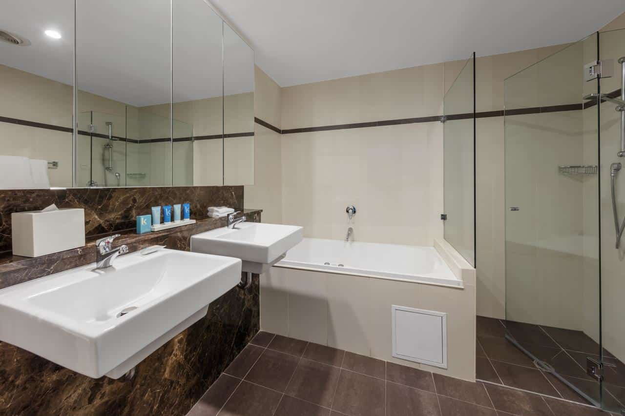 Meriton Suites 4