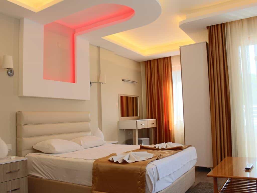 Arya Hotel 2