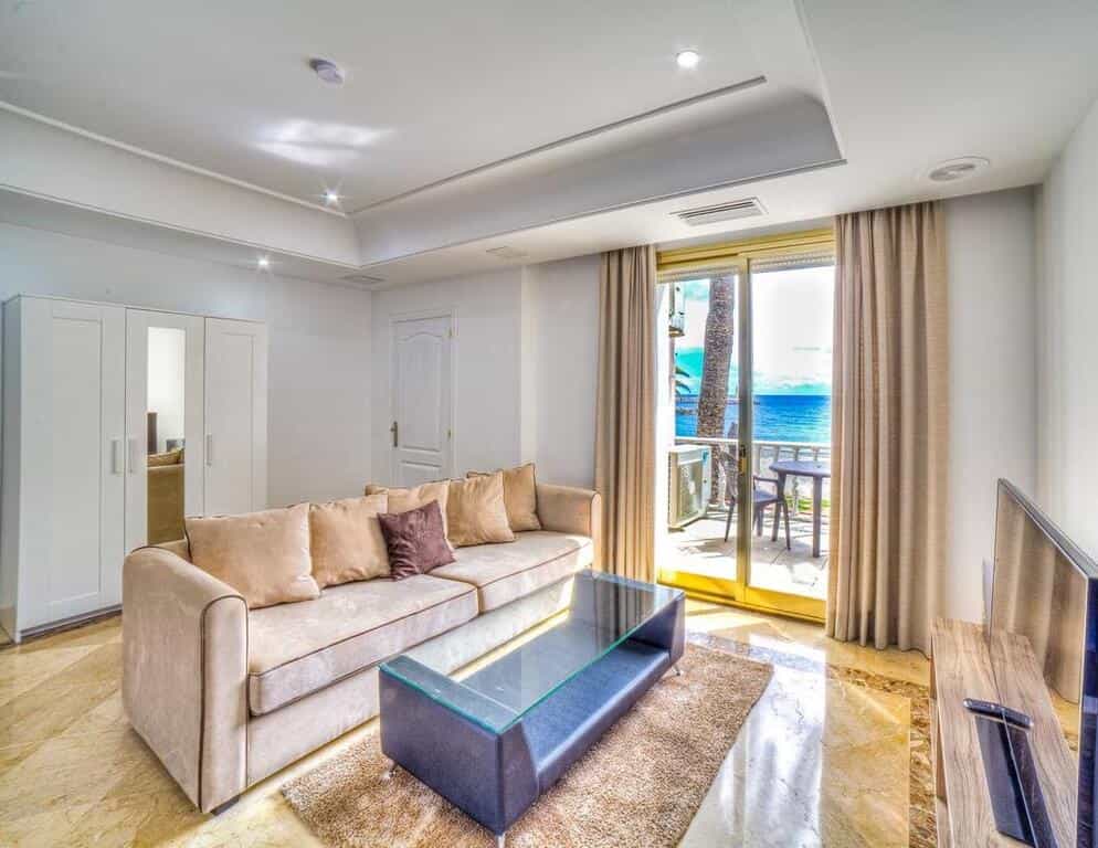 Puerto Banus Beach Apartments