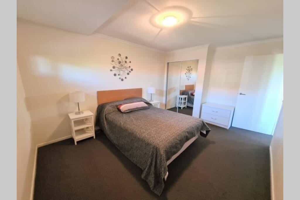 3 Bedroom 2