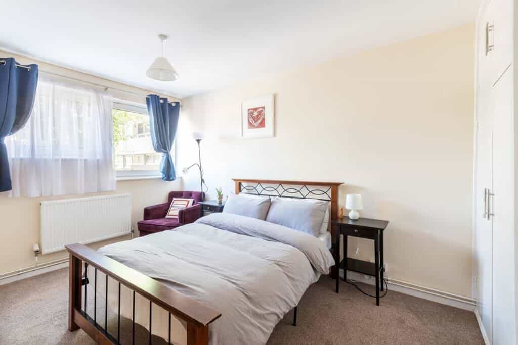 Bedroom at Great Family size 3 Bedroom Serviced Apartment in London