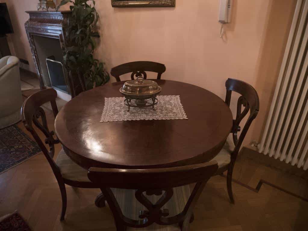 Broletto 26 6