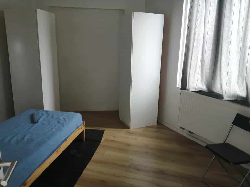 Business Apartment 3