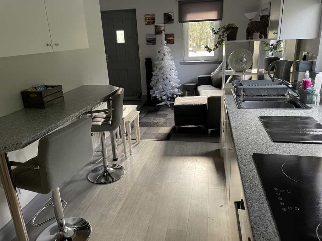 Burnside Flat 5