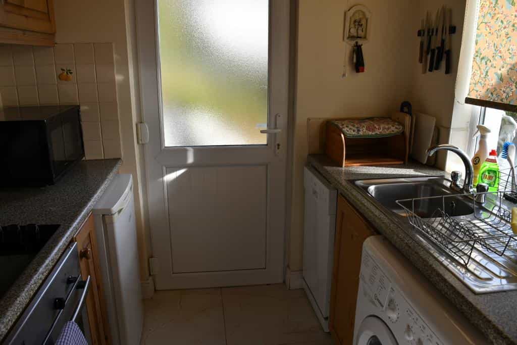 Rocklands Cottage 4