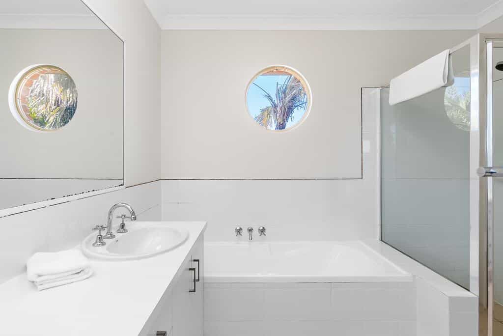 Bayside Court 6