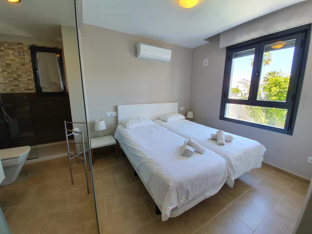 Eva's Place 4