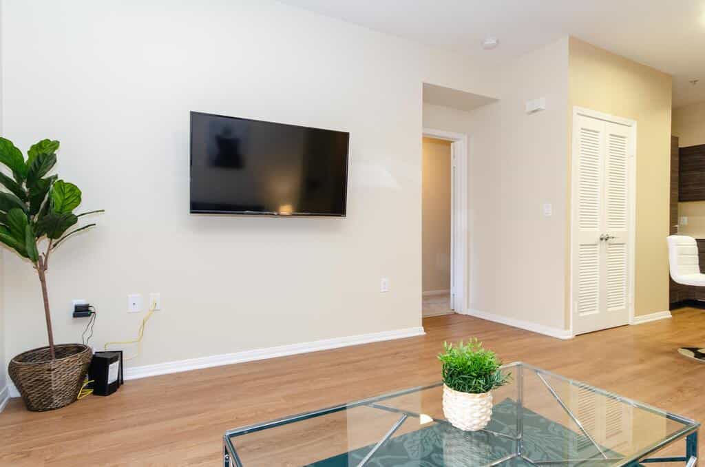 Gorgeously Modern-7 mins to Disney and Convention Center
