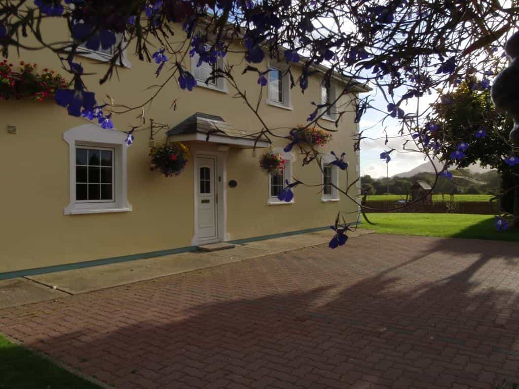 Killarney Self Catering - Rookery Mews Apartments