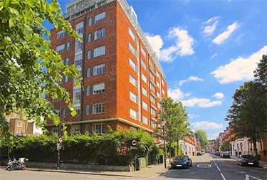 Exterior View at Roland House Apartments in London
