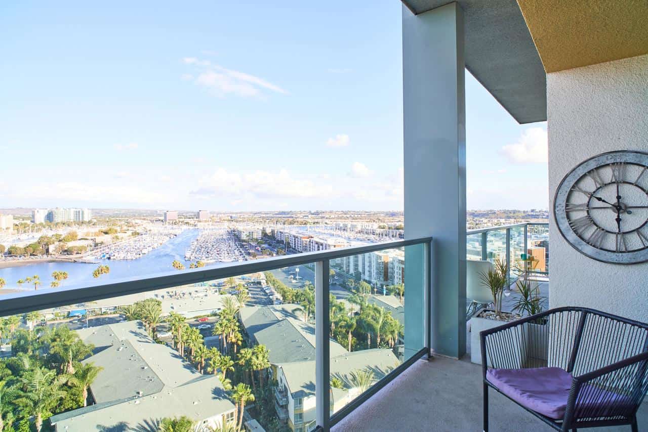 Seabreeze Penthouse Style with Astonishing View