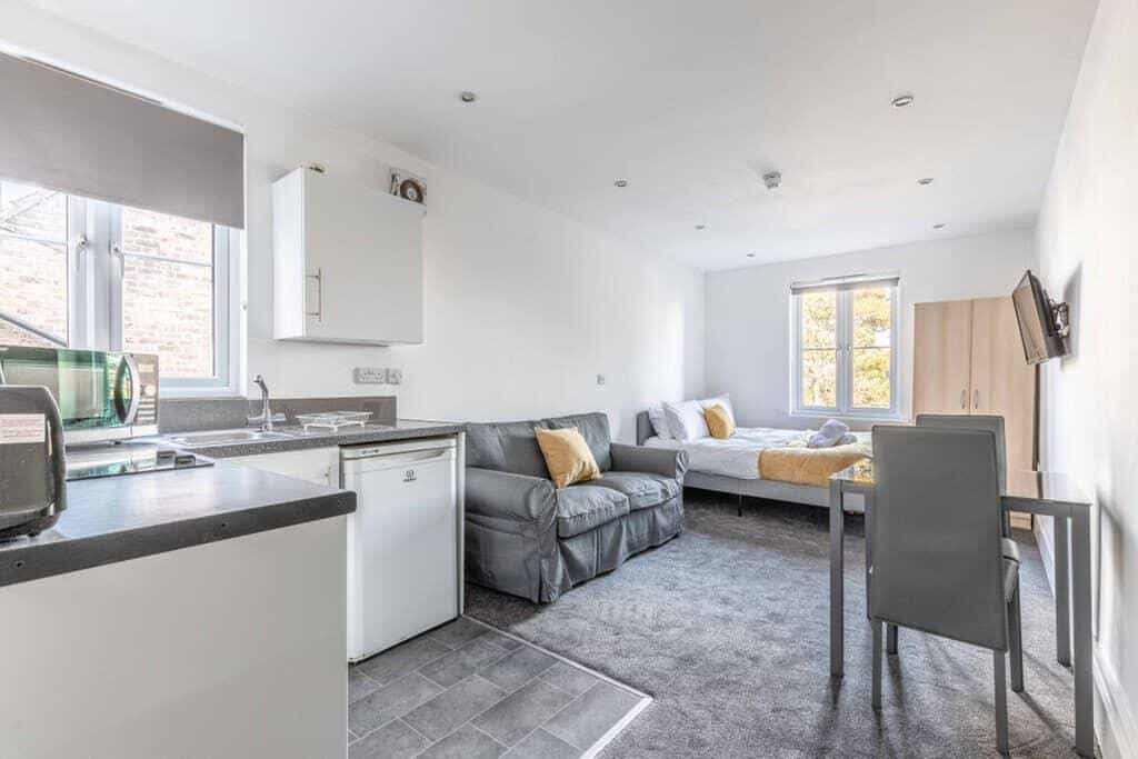 Modern Apartment 5