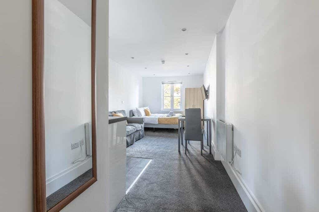 Modern Apartment 2