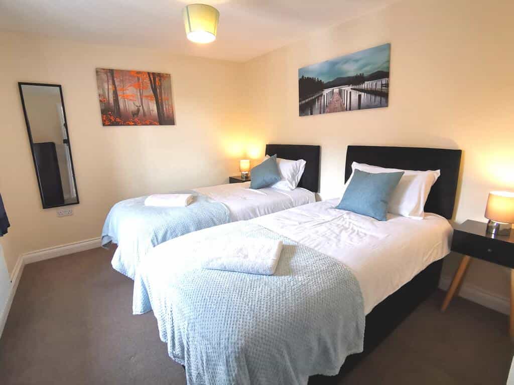 OPP Apartments - Contractors Exeter City, M5 link, Sowton, Free Parking&Wifi