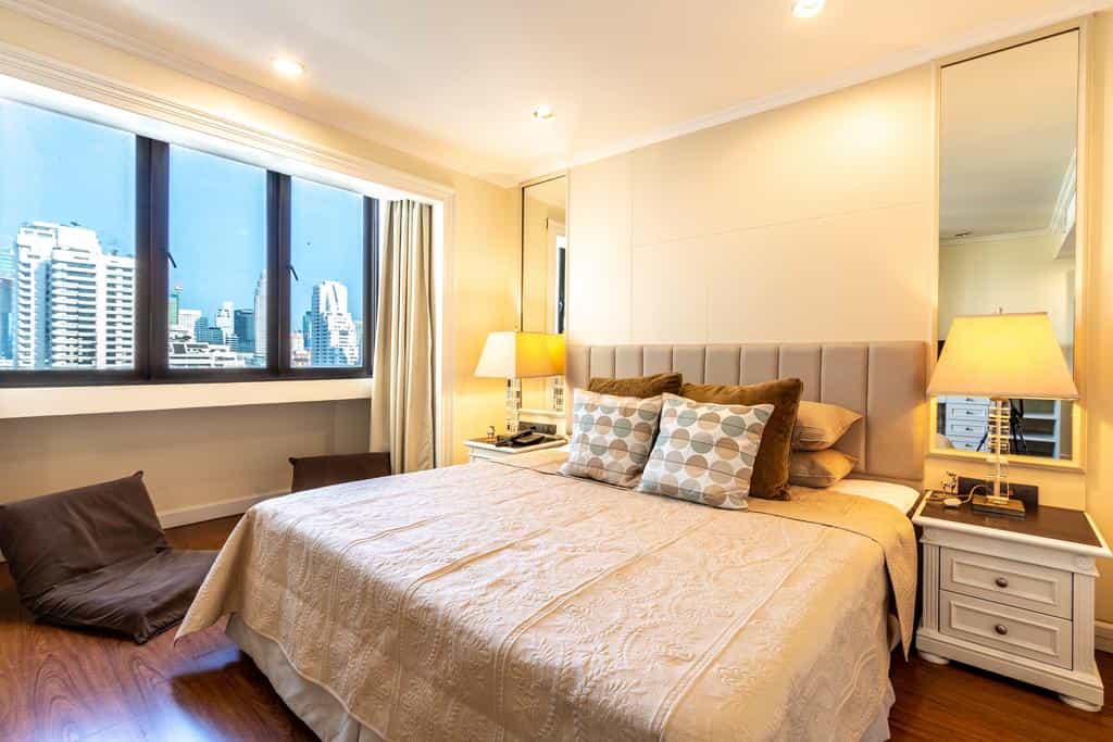 Premium 2 Bedroom Suite Omni Tower Nana Sukhumvit Bangkok