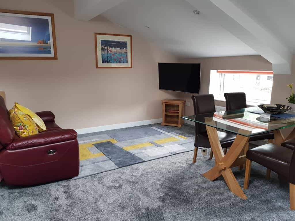 Premium Studio 3