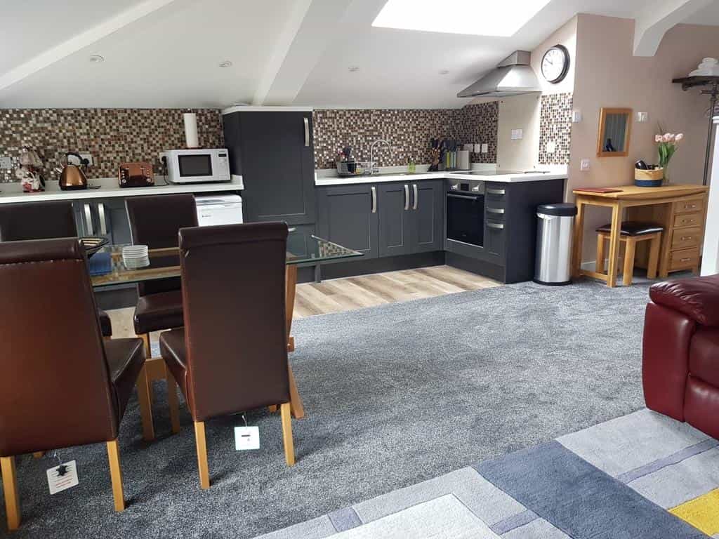 Premium Studio 2