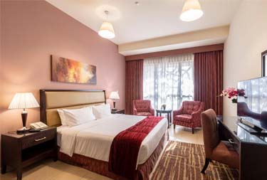 Spacious Bedroom at Roda Amwaj Suites in Dubai