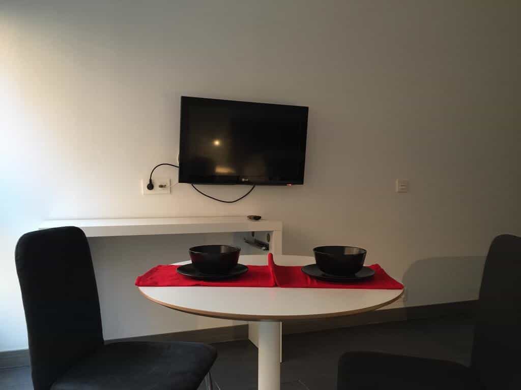 Room And 6