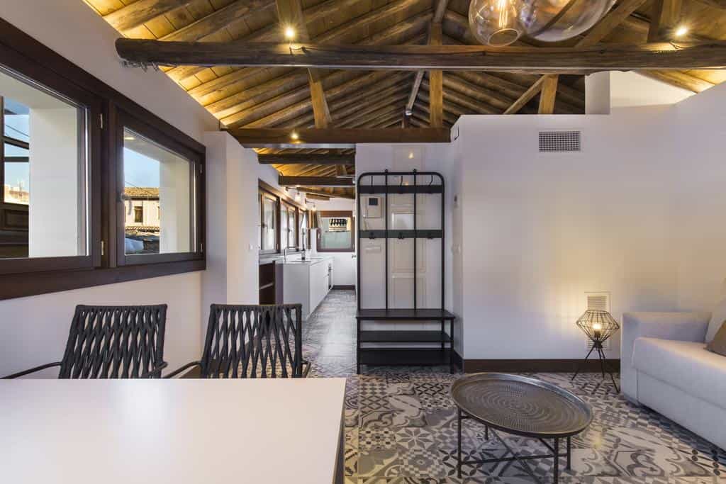 Shine Alcaiceria 1