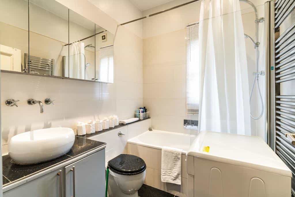 Sleek 2bd 1