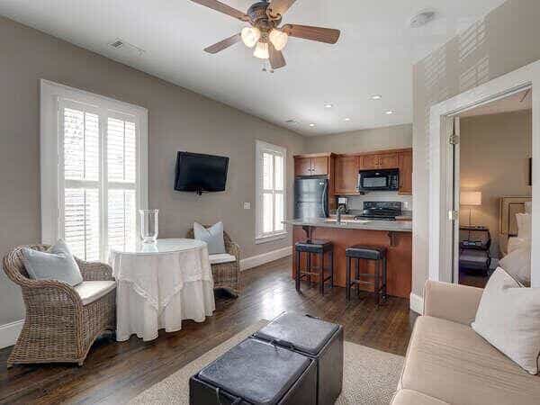 Southern Elegance 5
