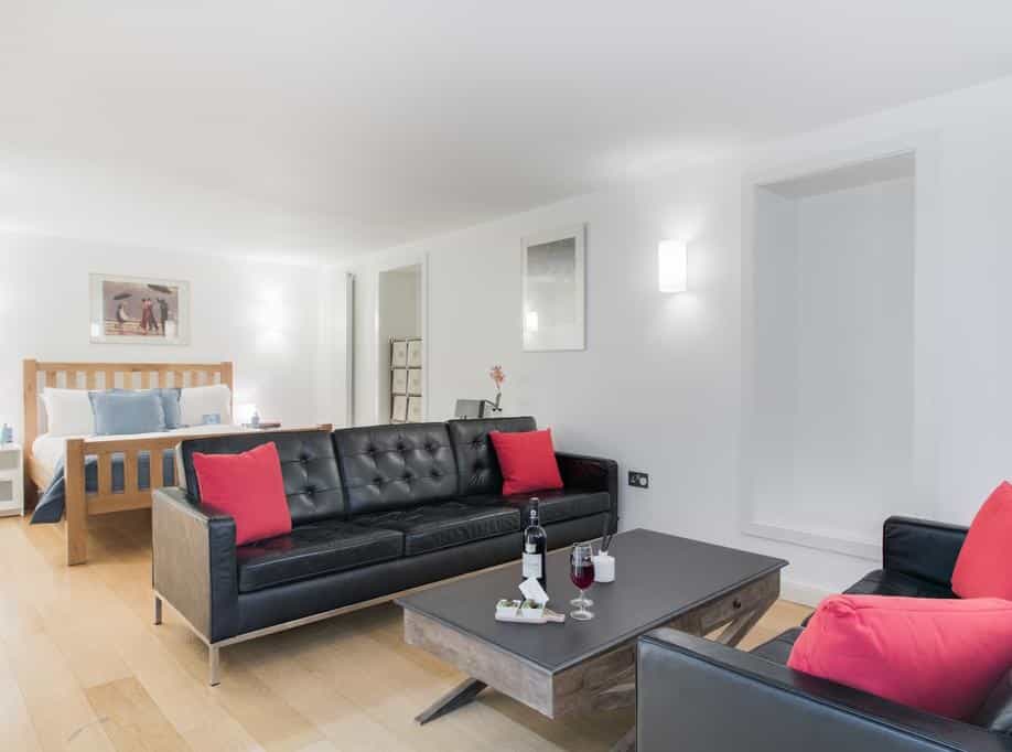 Spacious New Kings Road Nest
