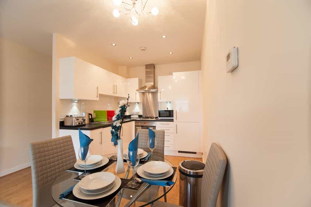 Station Suites 4