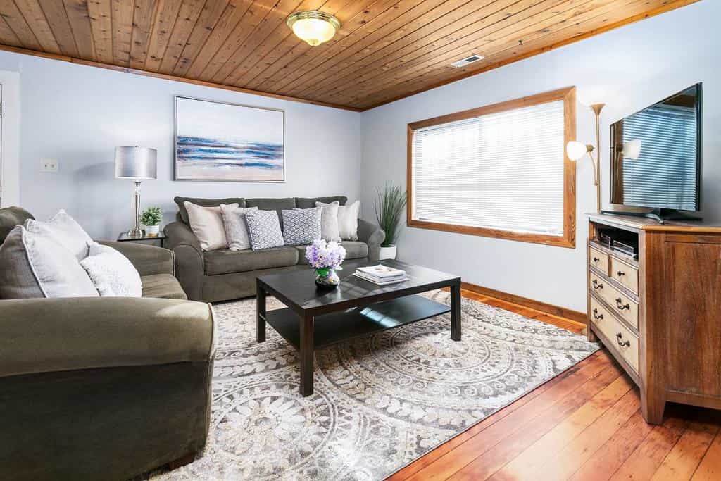 Urban Cabin 6