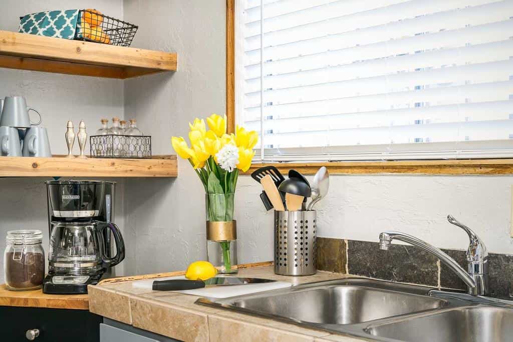 Urban Cabin 3