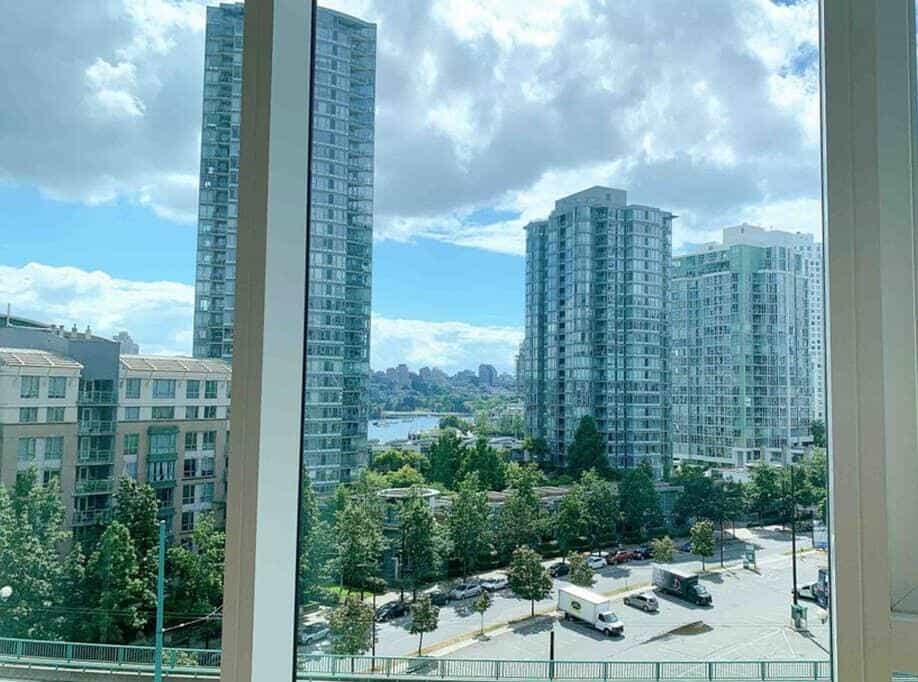 Yaletown Highend Luxury apartment with Water View